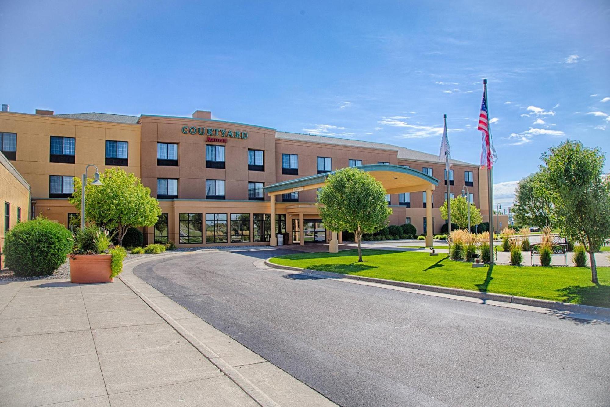 Hotel Courtyard Fargo Moorhead, Mn Exterior foto