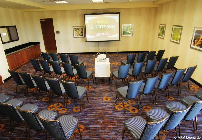 Hotel Courtyard Fargo Moorhead, Mn Facilidades foto